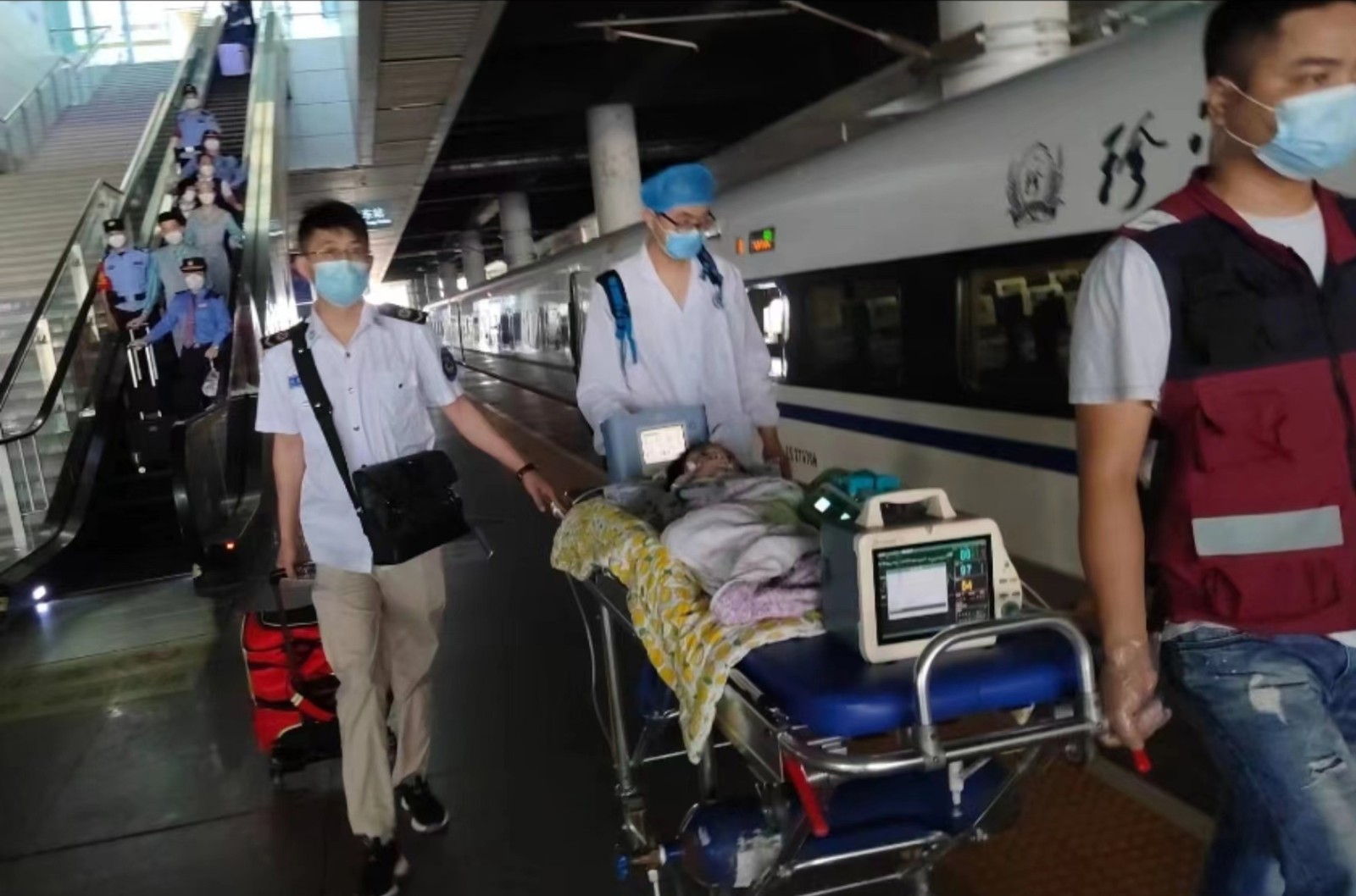 蔚县高铁转运公司